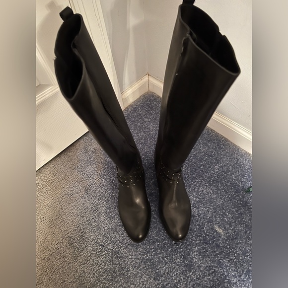 Coach and Four Hannah Boot, Black, Size 8 Made in Italy. Like new in box - Picture 4 of 11